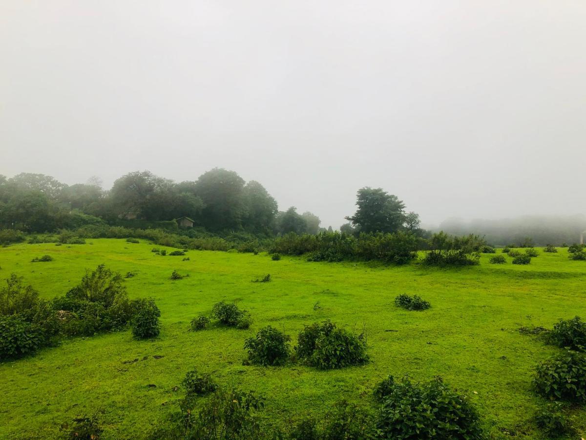 Royal Meadows - Igatpuri Bungalow B מראה חיצוני תמונה