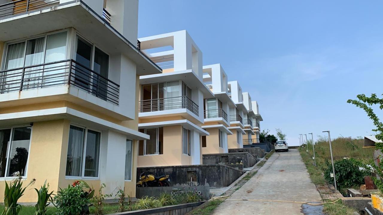 Royal Meadows - Igatpuri Bungalow B מראה חיצוני תמונה